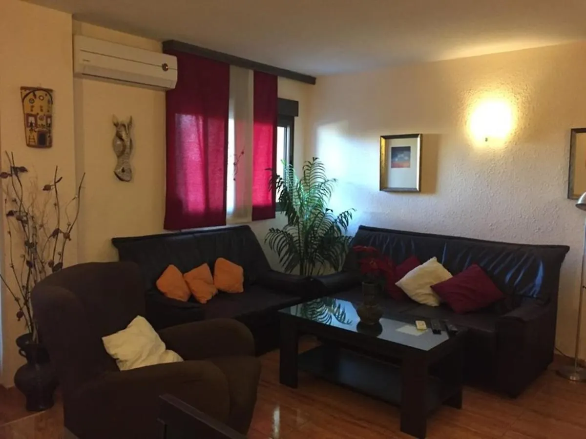 Two Bedroom Apartment In Spain  トレモリノス
